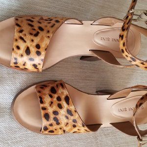 Gianni Bini Leopard Sandals